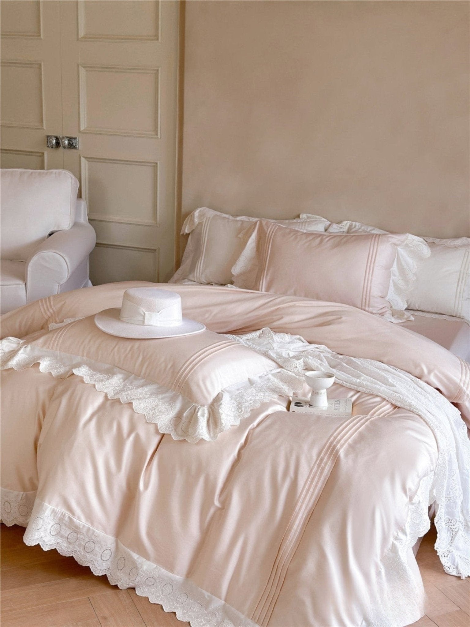 Fernclaire Ruffled Cooling Tencel Bedding Set - room scene