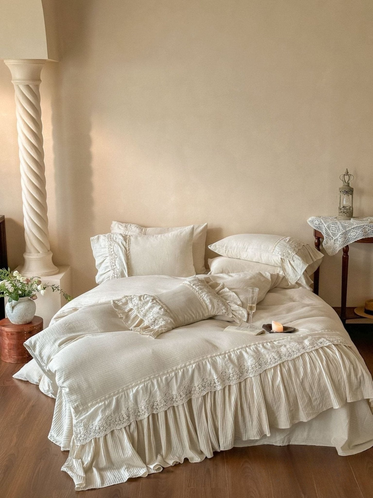 Lissandre Ruffled Gauze Bedding Set - room scene