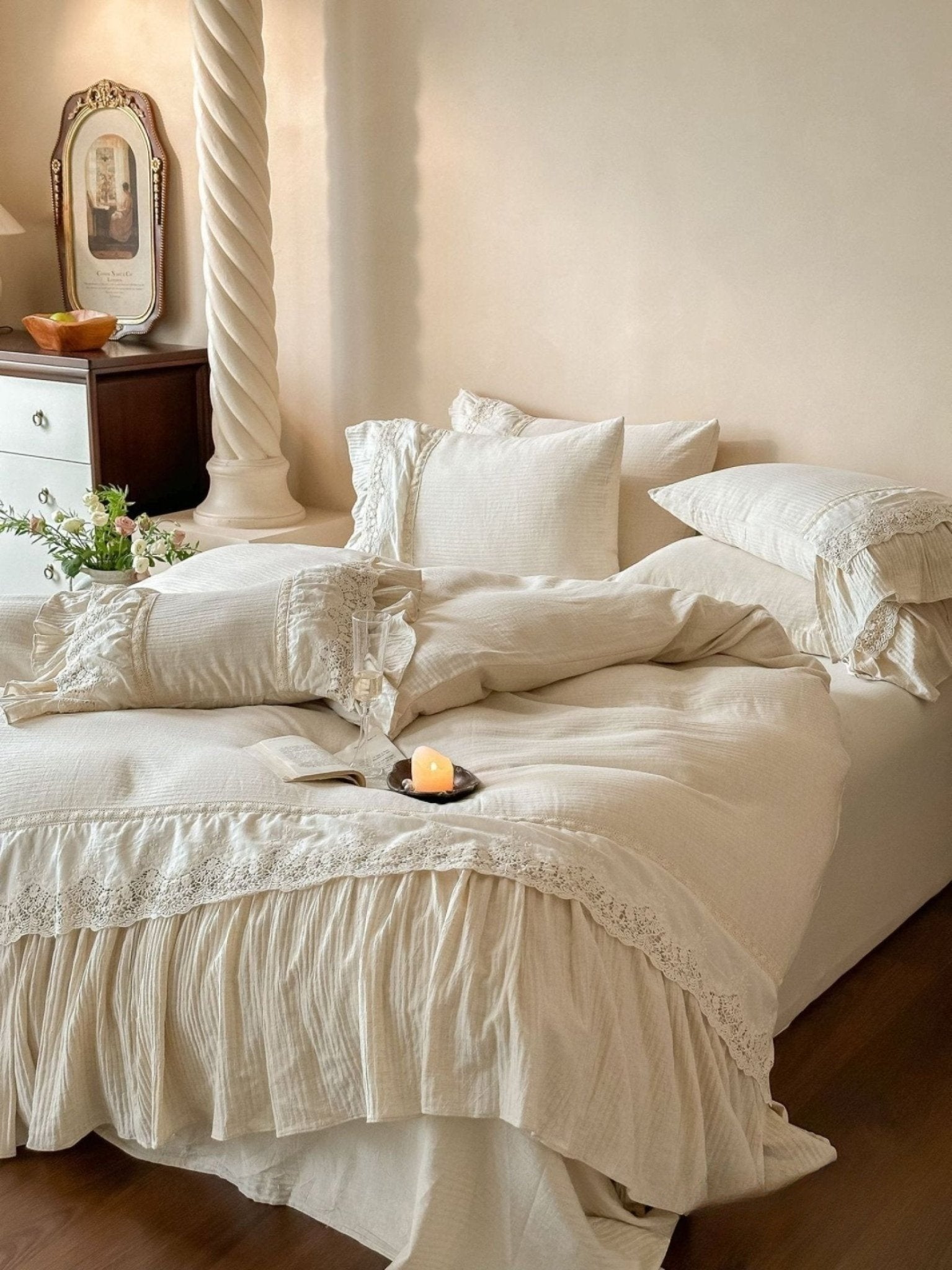 Lissandre Ruffled Gauze Bedding Set - room scene