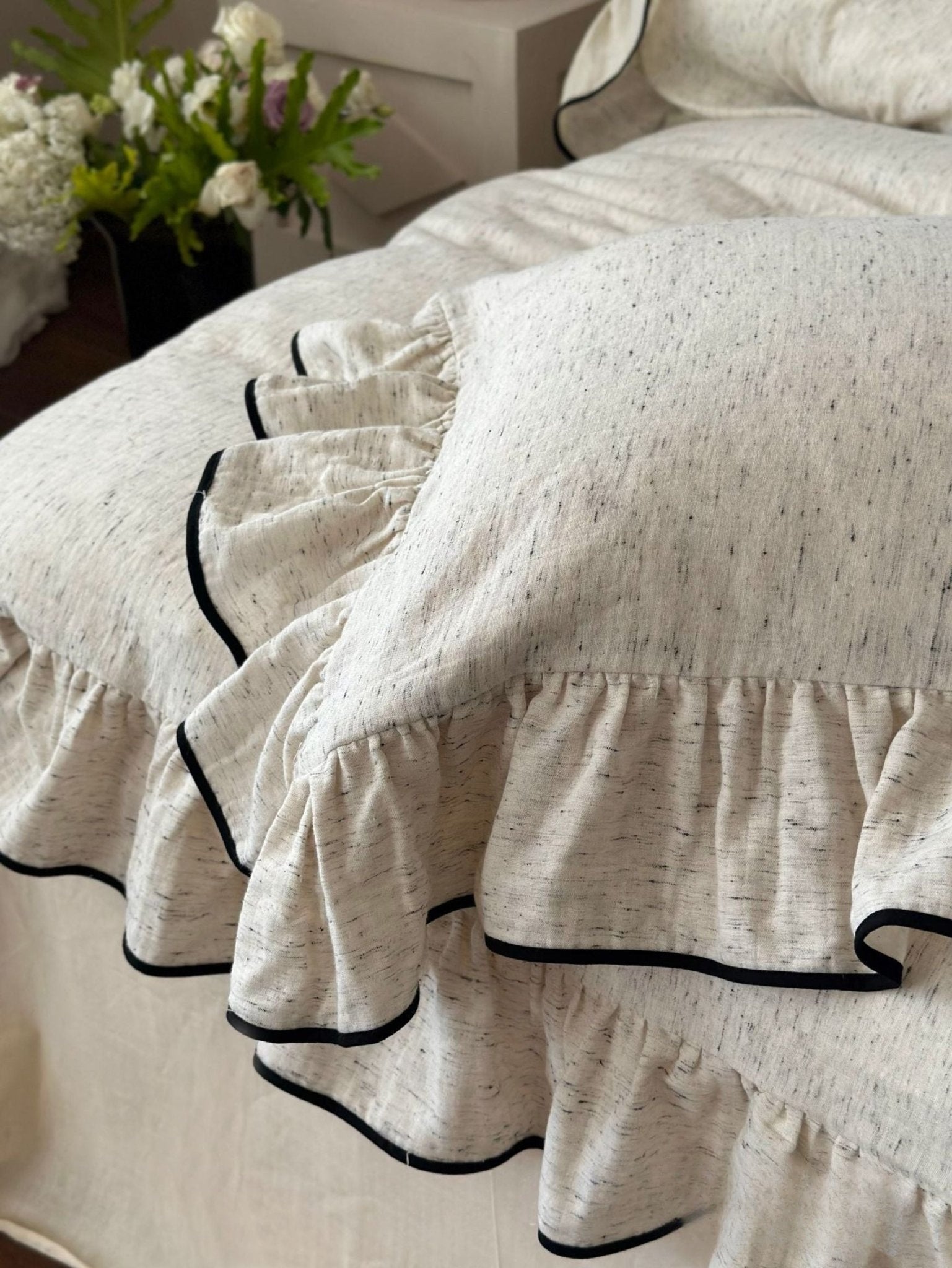Fenridge Ruffled Double Gauze Bedding Set - room scene