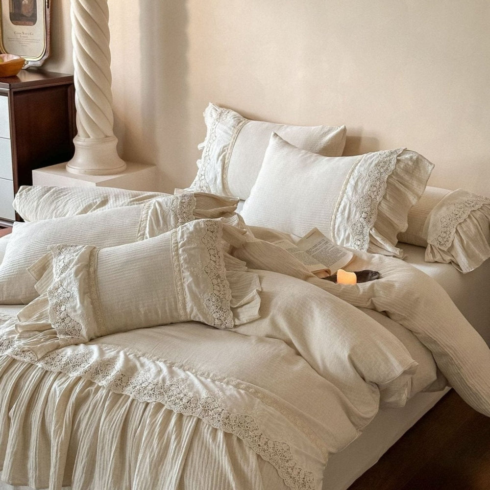 Lissandre Ruffled Gauze Bedding Set - room scene
