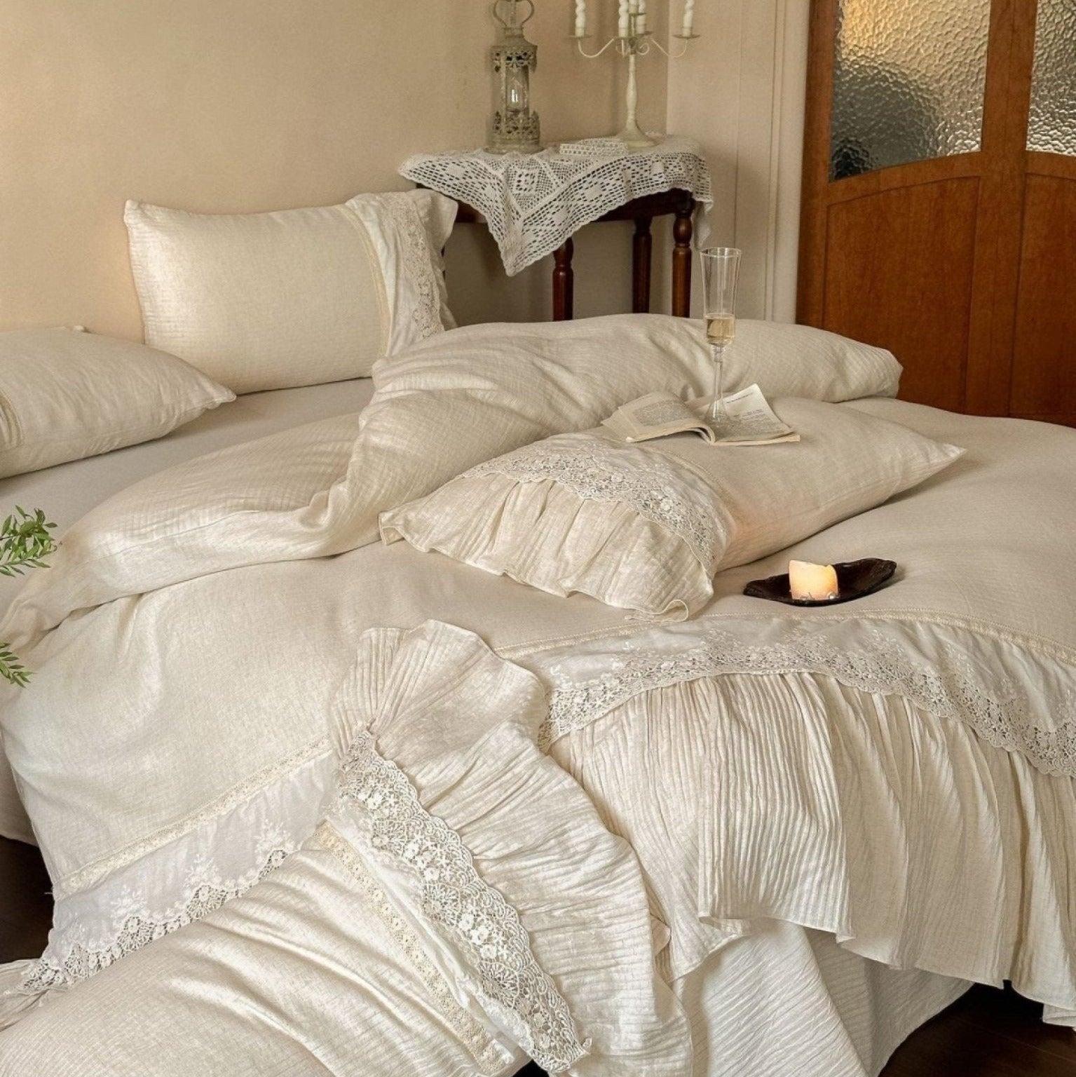 Lissandre Ruffled Gauze Bedding Set - room scene