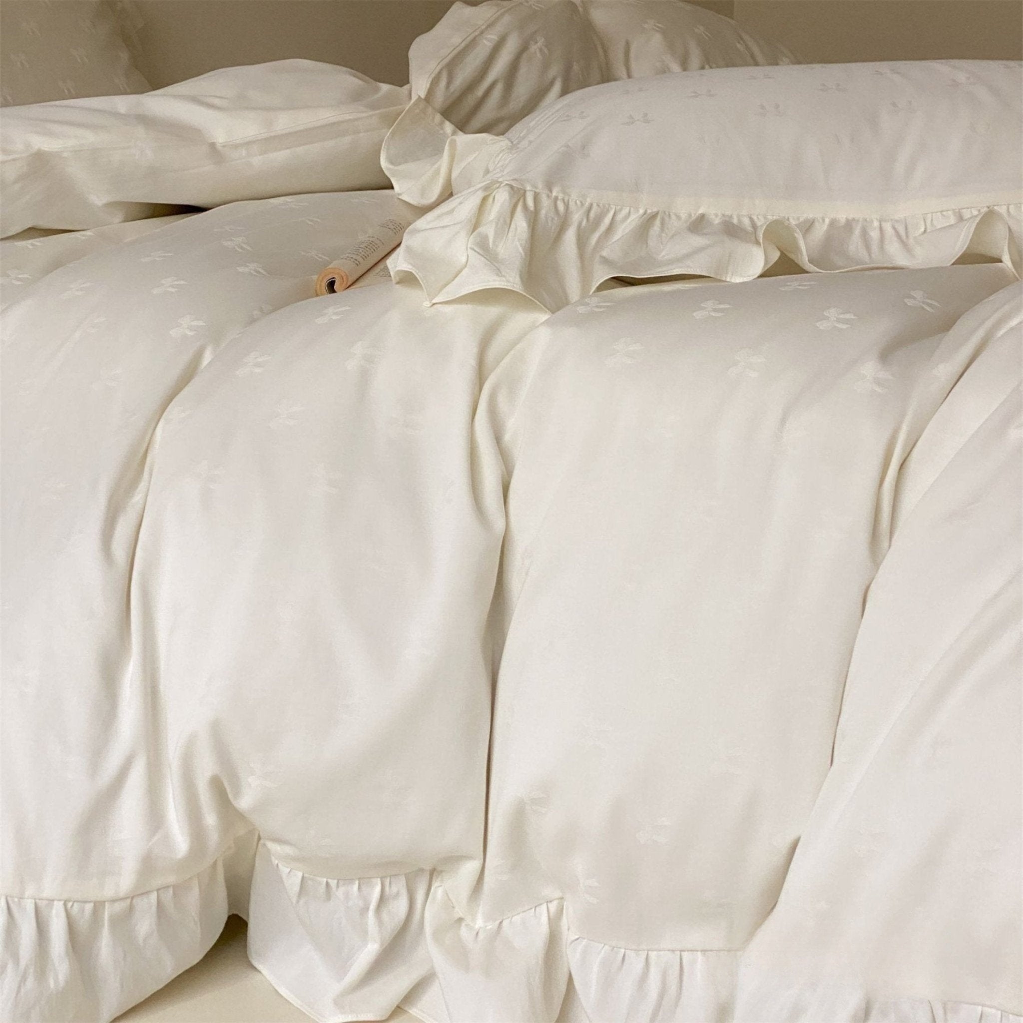 Fenella Ruffle Washed Cotton Bedding Set - room scene