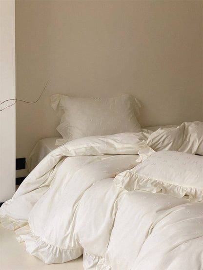Fenella Ruffle Washed Cotton Bedding Set - room scene