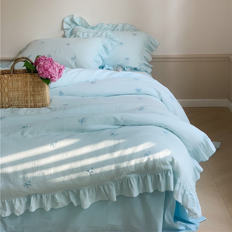 Fenlaire Bow Embroidered Double Gauze Bedding Set – Powder Blue embroidered bow bedding with ruffled edges - Roomden