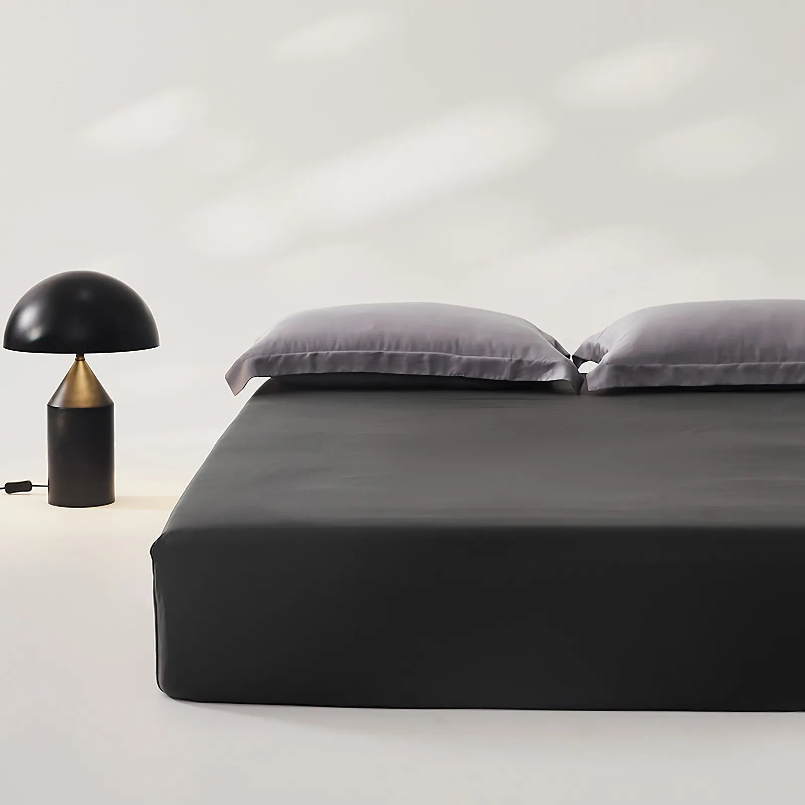 Silky cooling Tencel fitted sheet in soft pastel colors - RoomDen