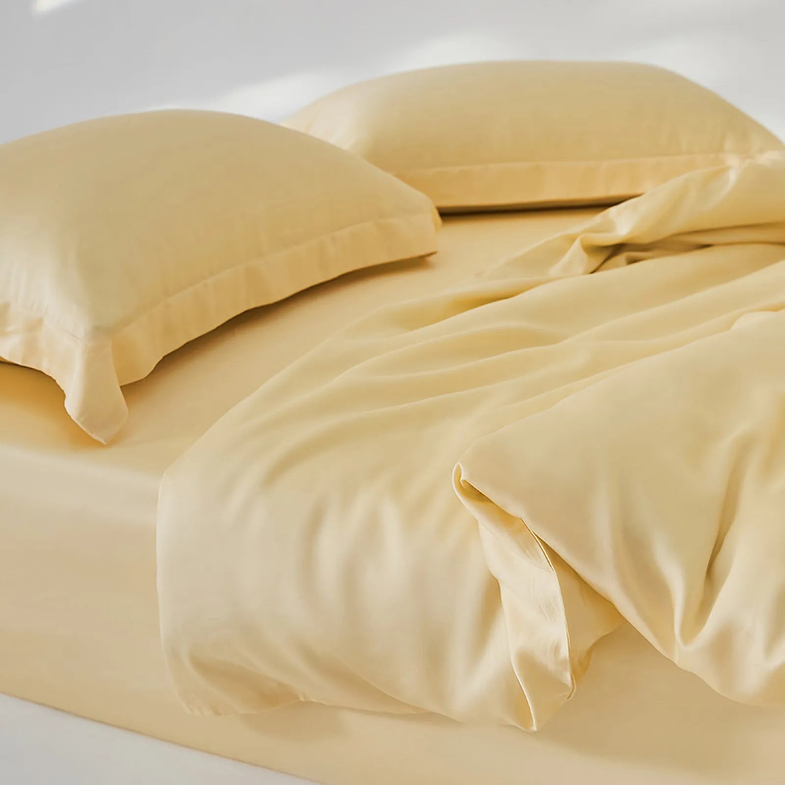 Silky cooling Tencel duvet cover set with a soft minimalist look and smooth draped texture – RoomDen