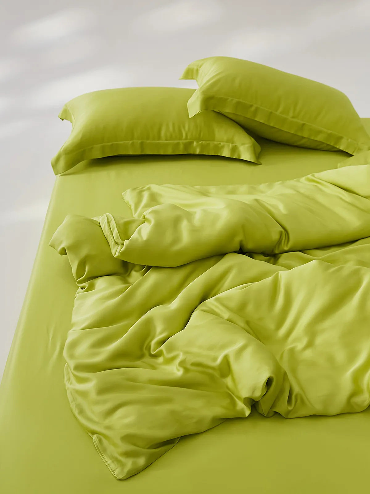 Silky cooling Tencel duvet cover set with a soft minimalist look and smooth draped texture – RoomDen