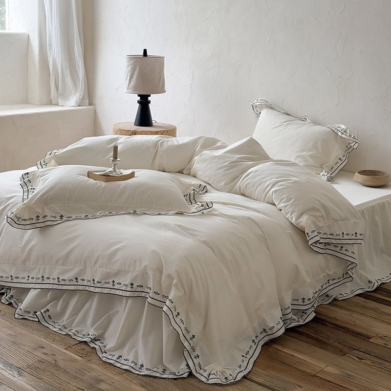 Sabine Embroidered Scalloped Washed Cotton Bedding Set - Ink White