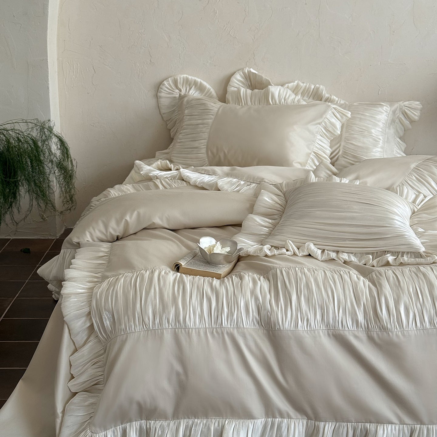 Verity Pleated Ruffle Cotton Sateen Bedding Set - Champagne Pearl