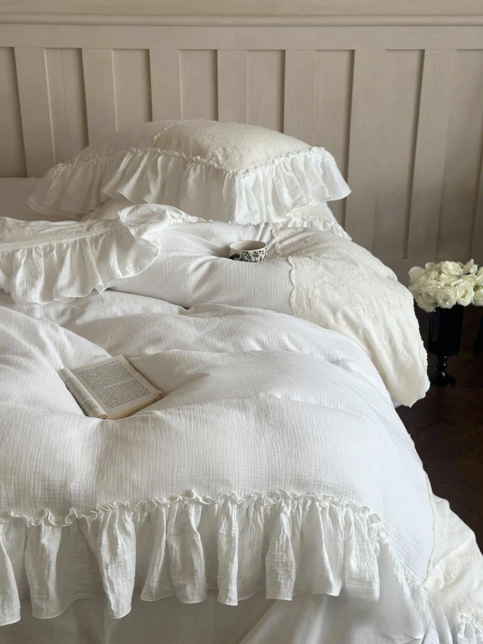 Wisteria Ruffled Double Gauze Bedding Set - Ivory White