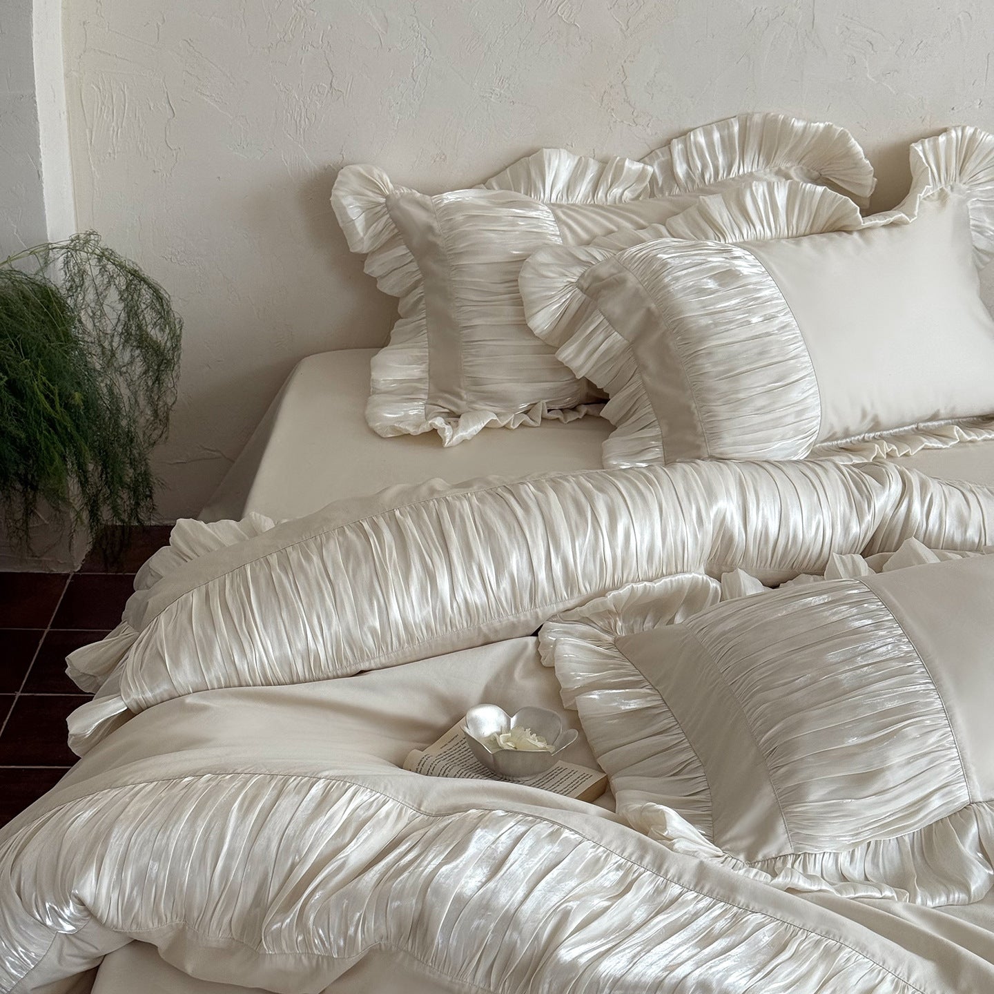 Verity Pleated Ruffle Cotton Sateen Bedding Set - room scene