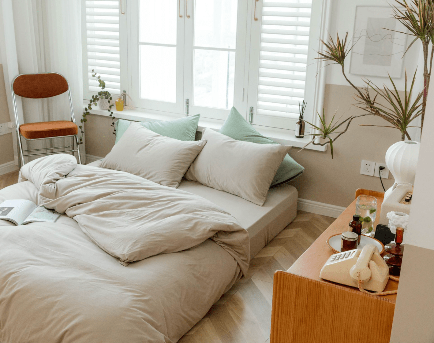 Palermo Washed Cotton Bedding Set - room scene